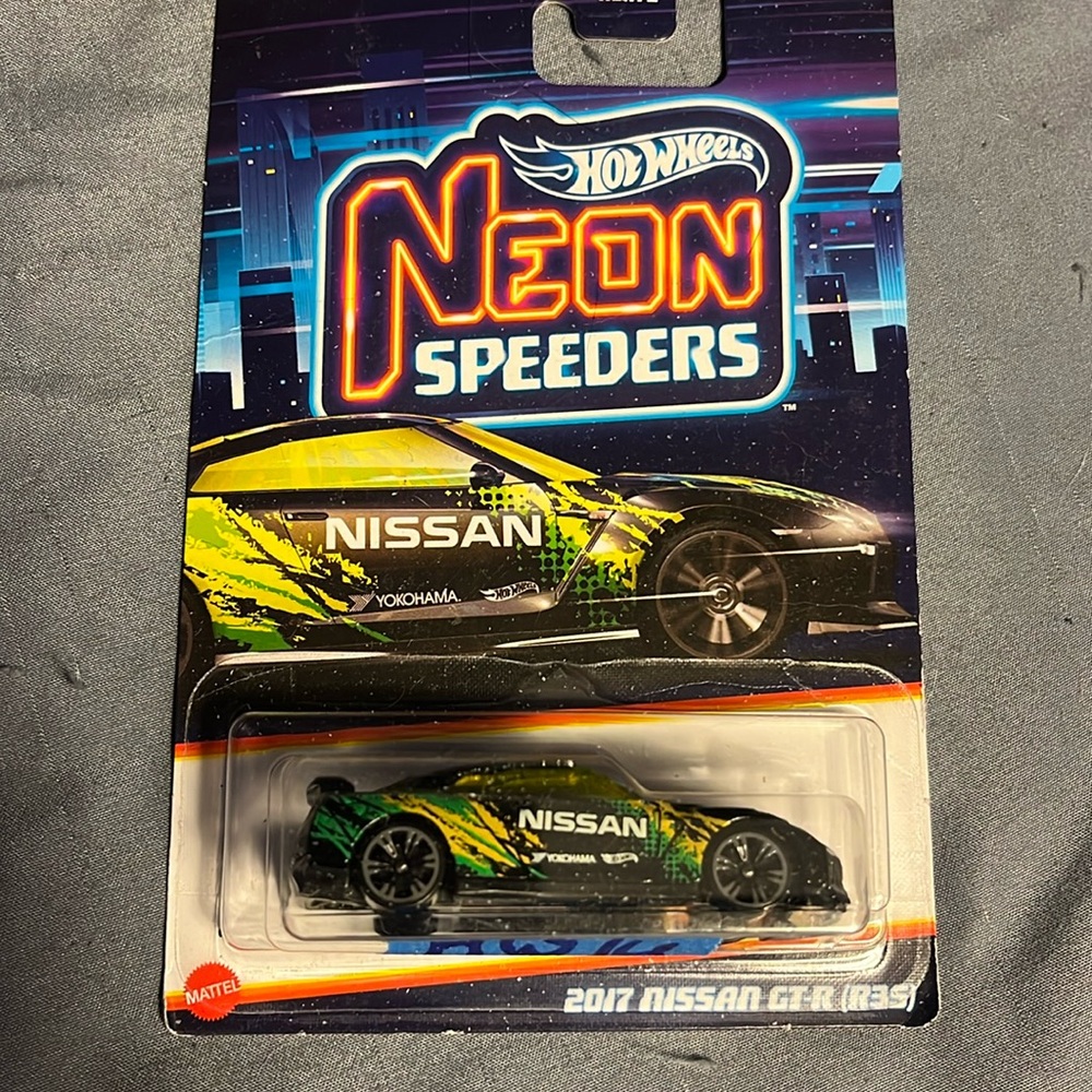 Hot Wheels Neon Speeders. MSRP. $12
2017 Nissan GT-R R35
